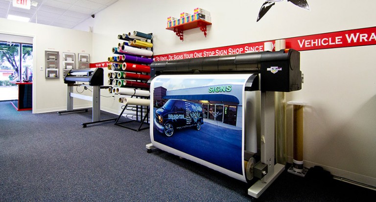 Colour Printing Processes for Large Format Wide Colour Gamut Printing