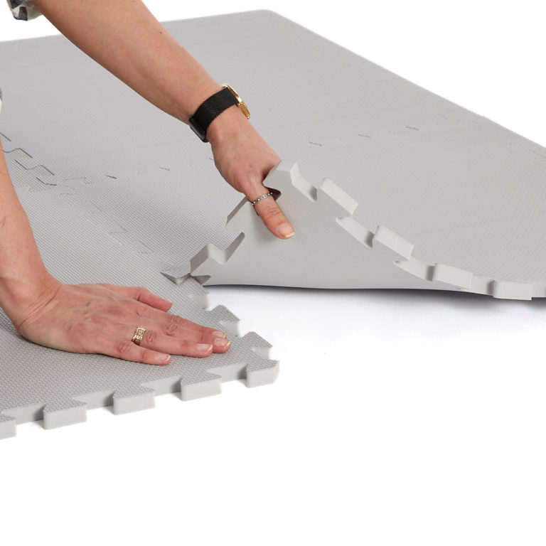 Guide To Choosing Exhibition Flooring Stand Banner